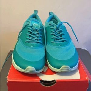Women Nike air Thea